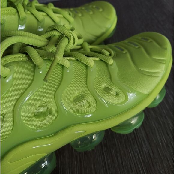 New Nike Air VaporMax Plus Running Shoes Volt Tennis Ball DX1784-300 Size 8 - Picture 9 of 13